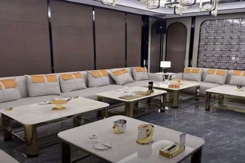 酒泉KTV诚聘礼仪女生 专车住宿日结薪资